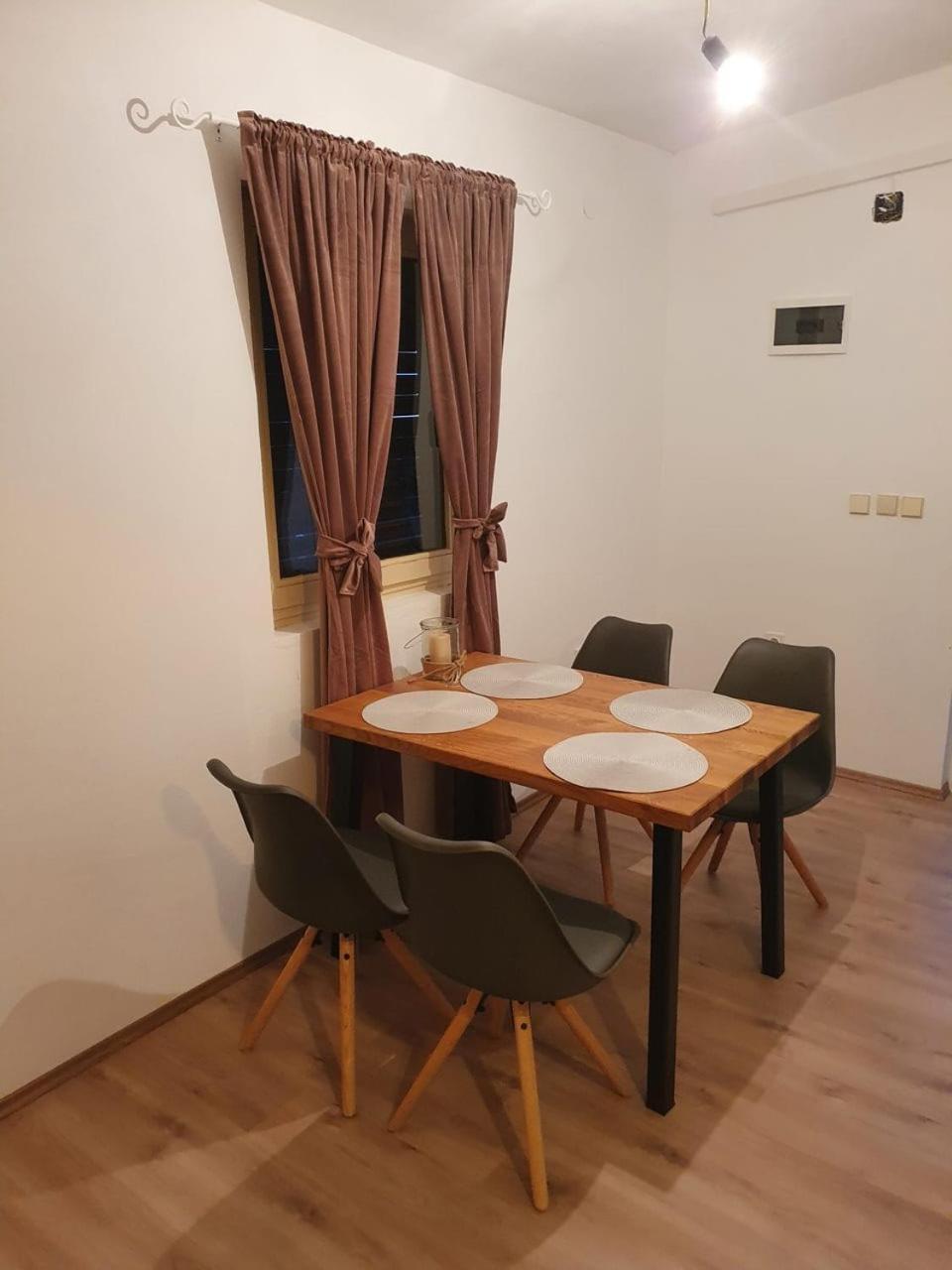 Apartment Misic Rtina Buitenkant foto