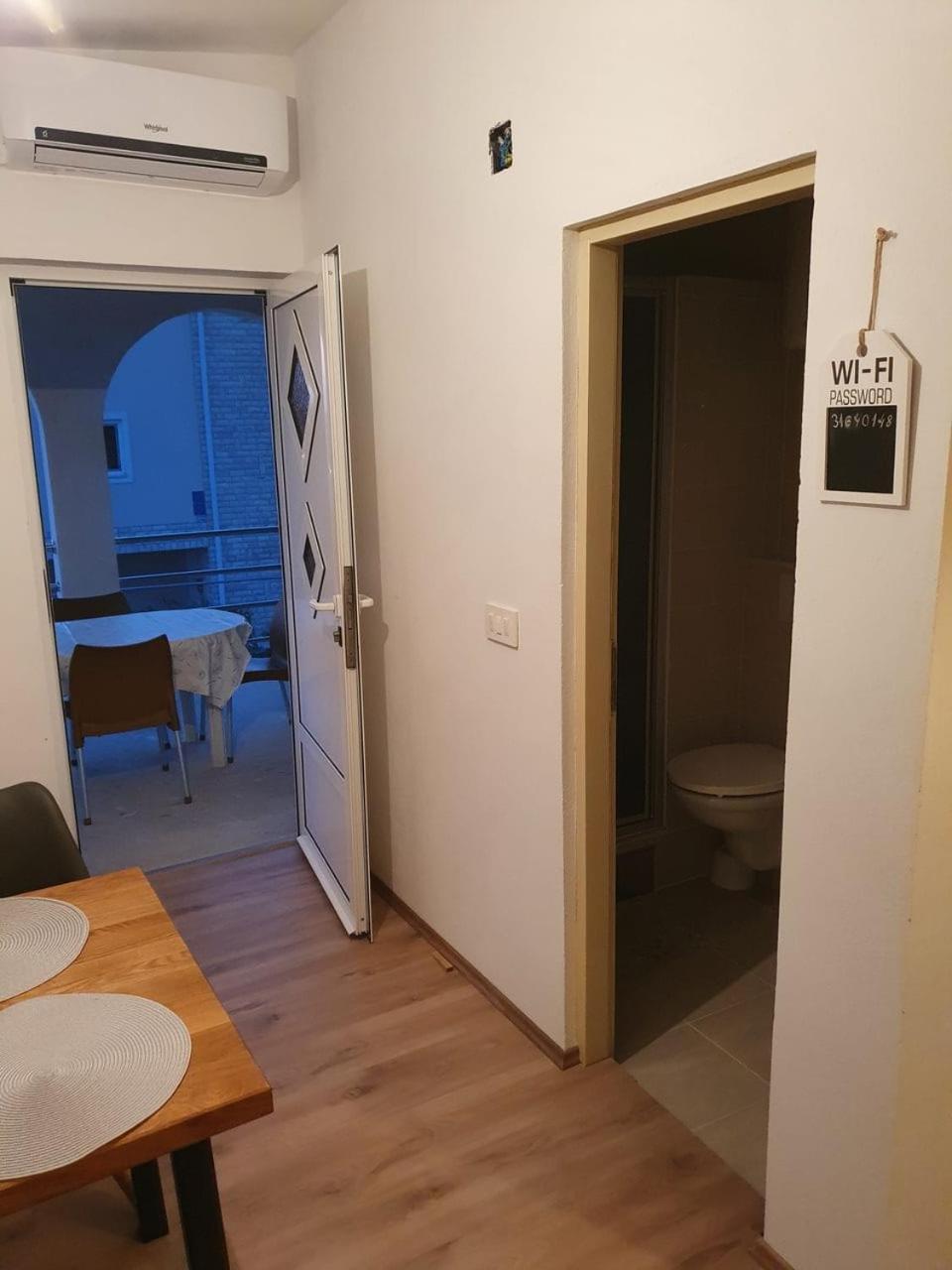 Apartment Misic Rtina Buitenkant foto