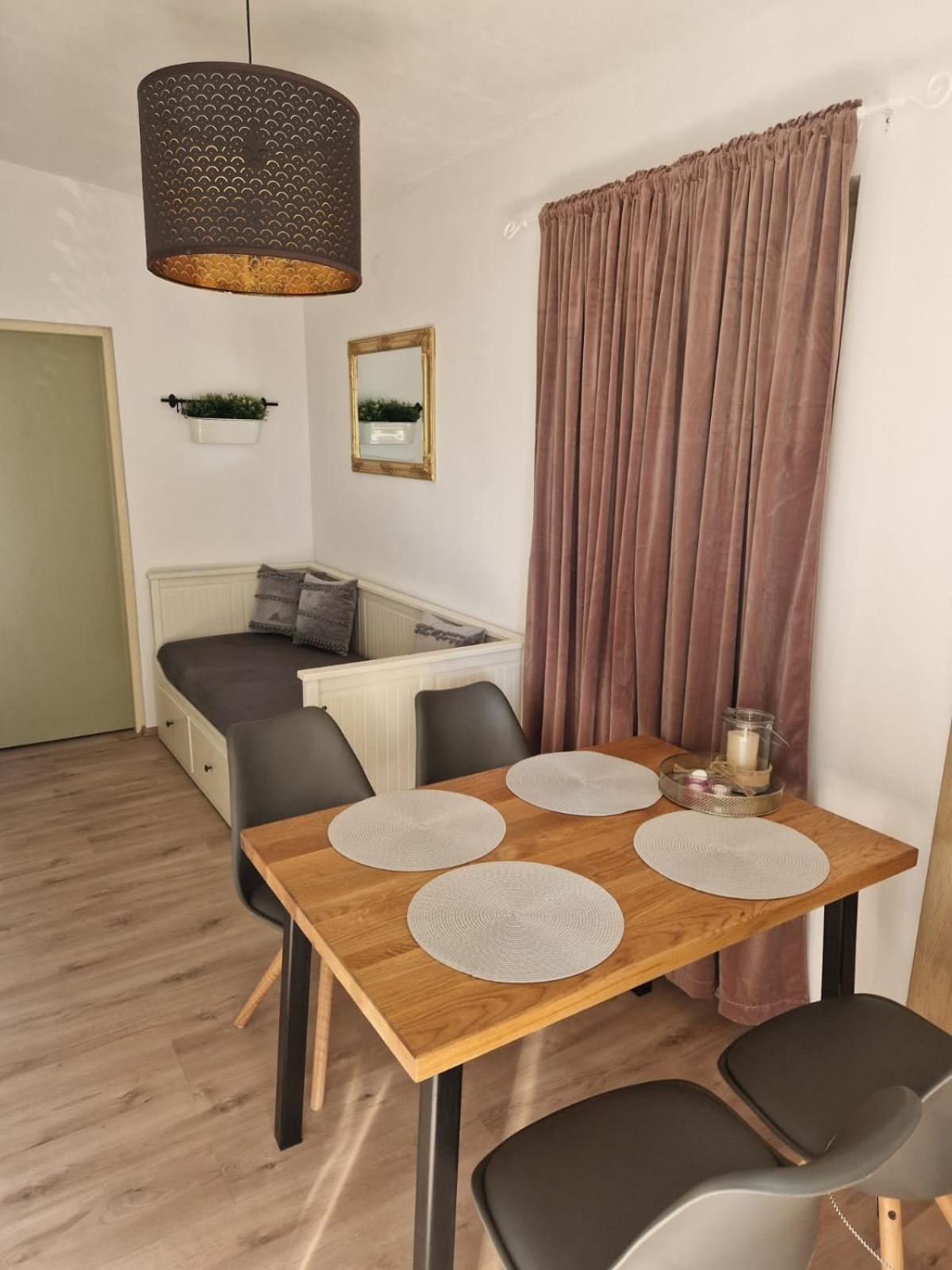 Apartment Misic Rtina Buitenkant foto